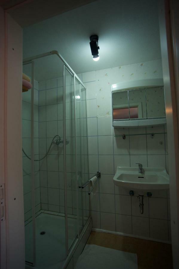 Pension Altes Pfarrhaus Helmarshausen Bagian luar foto